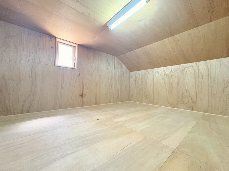 S__820813847_0 S__820813847_0