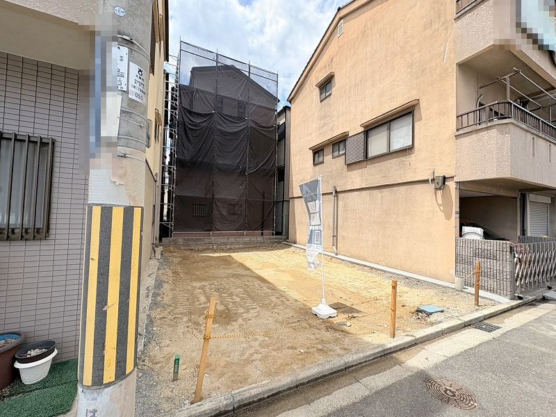 S__821690373_0 S__821690373_0