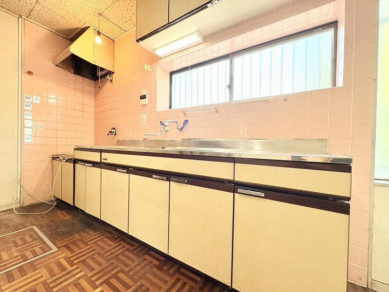 S__822272047_0 S__822272047_0