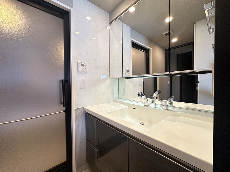 S__824926217_0 S__824926217_0