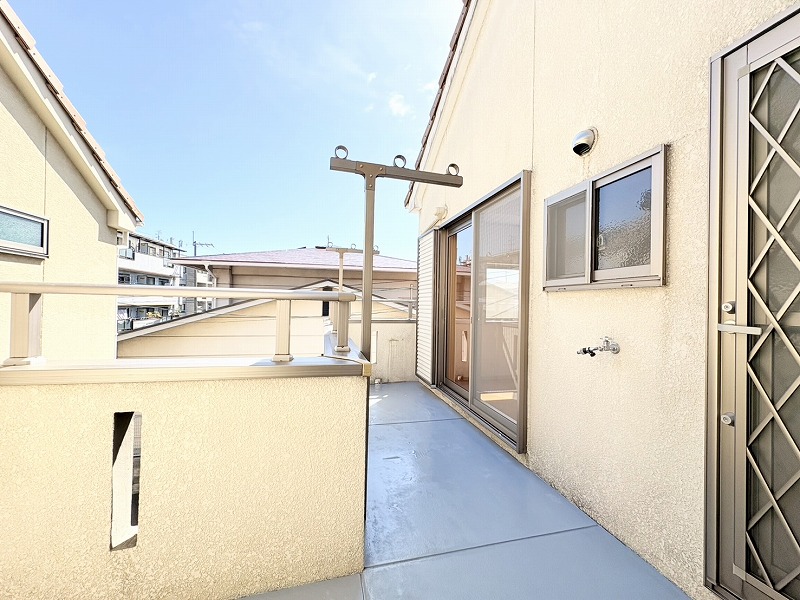 S__827392016_0 S__827392016_0