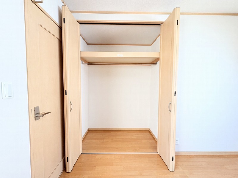 S__827392022_0 S__827392022_0