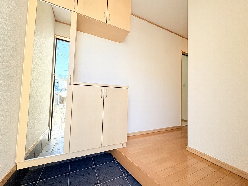 S__827392024_0 S__827392024_0