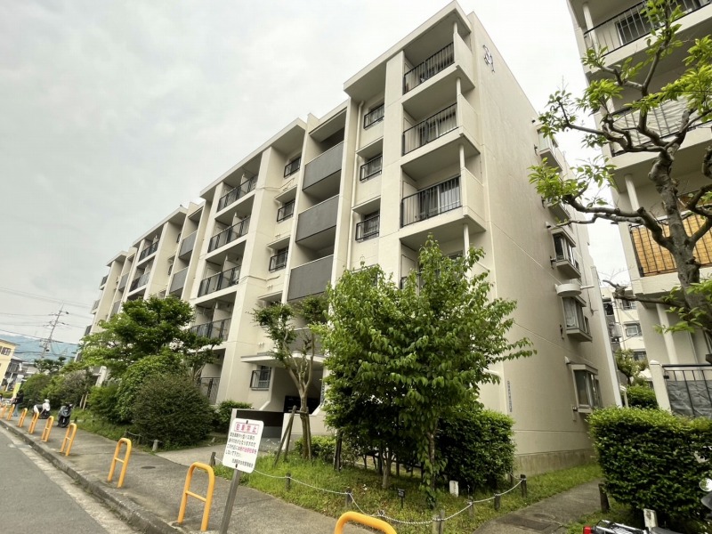 住道駅前住宅３１号棟　１５８０万円